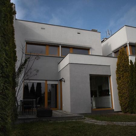 Dom Dabrowka Poznan Apartment Paledzie Exterior photo
